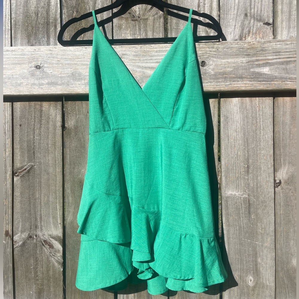 The Clothing Company Green Jumpsuit Romper Size M NWT